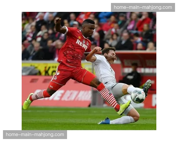 科隆0-0闷平波鸿，双方全场仅3次射正