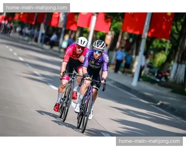 环海南岛赛11国20支车队参赛，10支世巡赛及职业车队创近年之最